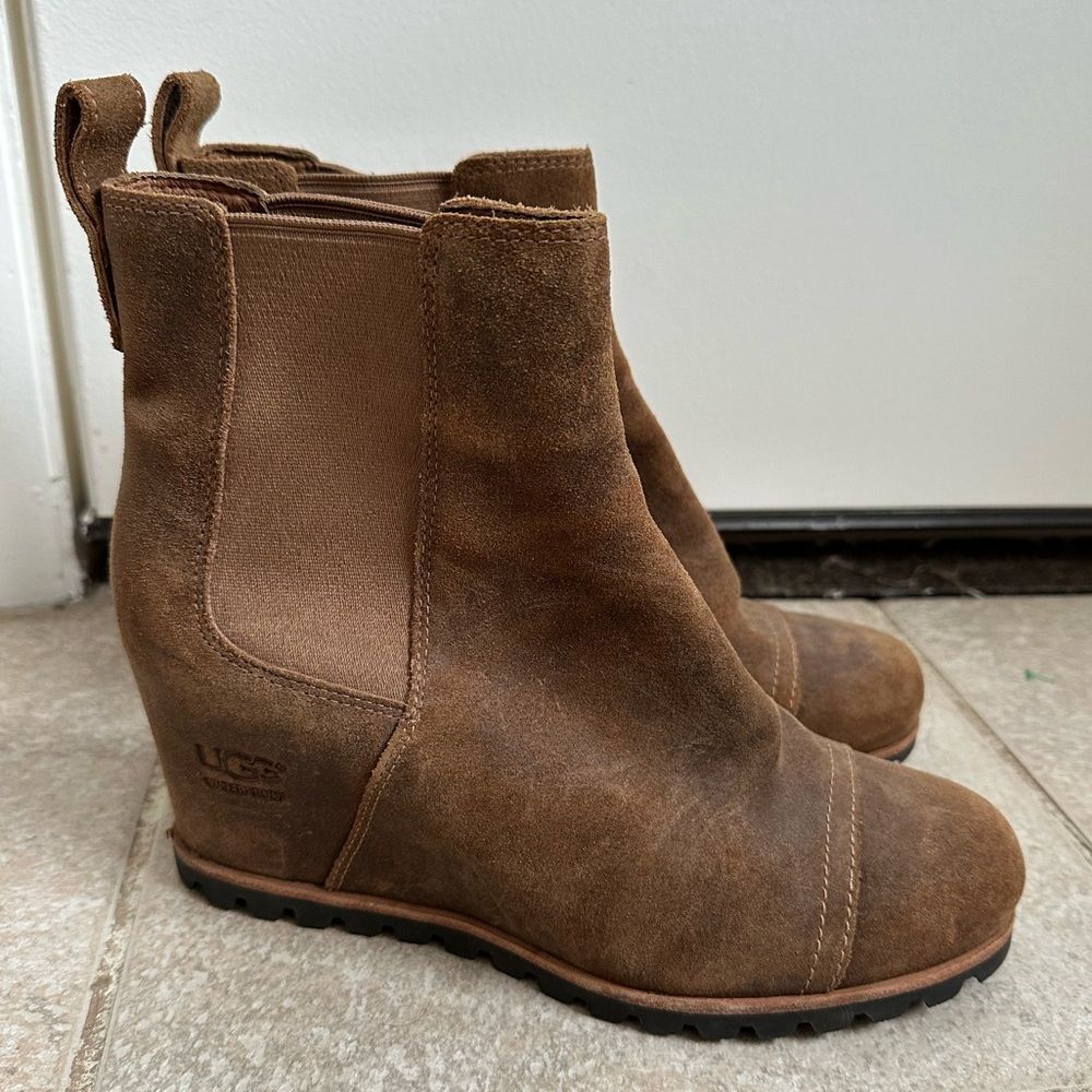 UGG Pax wedge heel suede boots ankle boot real leather size 8.5‎ brown shoes